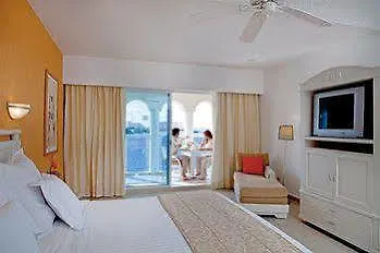Hotel Barcelo Costa Cancun All Inclusive