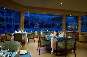 Hotel Barcelo Costa Cancun All Inclusive