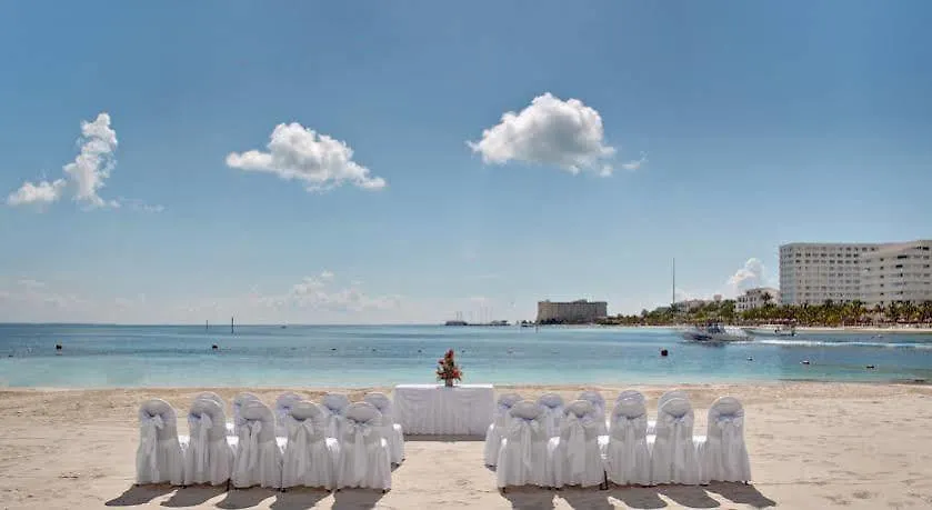 Hotel Barcelo Costa Cancun All Inclusive